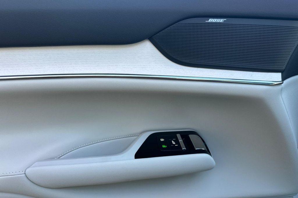 new 2025 Volvo EX90 car, priced at $88,945