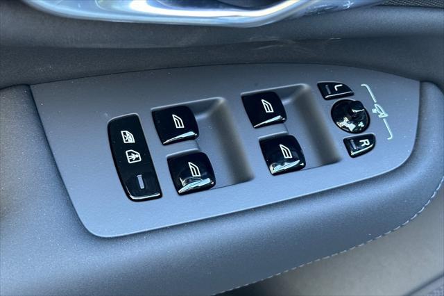 new 2025 Volvo XC90 Plug-In Hybrid car, priced at $76,345