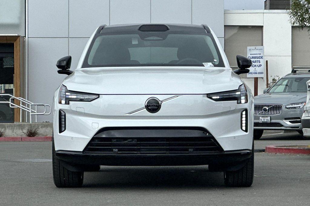 new 2025 Volvo EX90 car, priced at $88,325