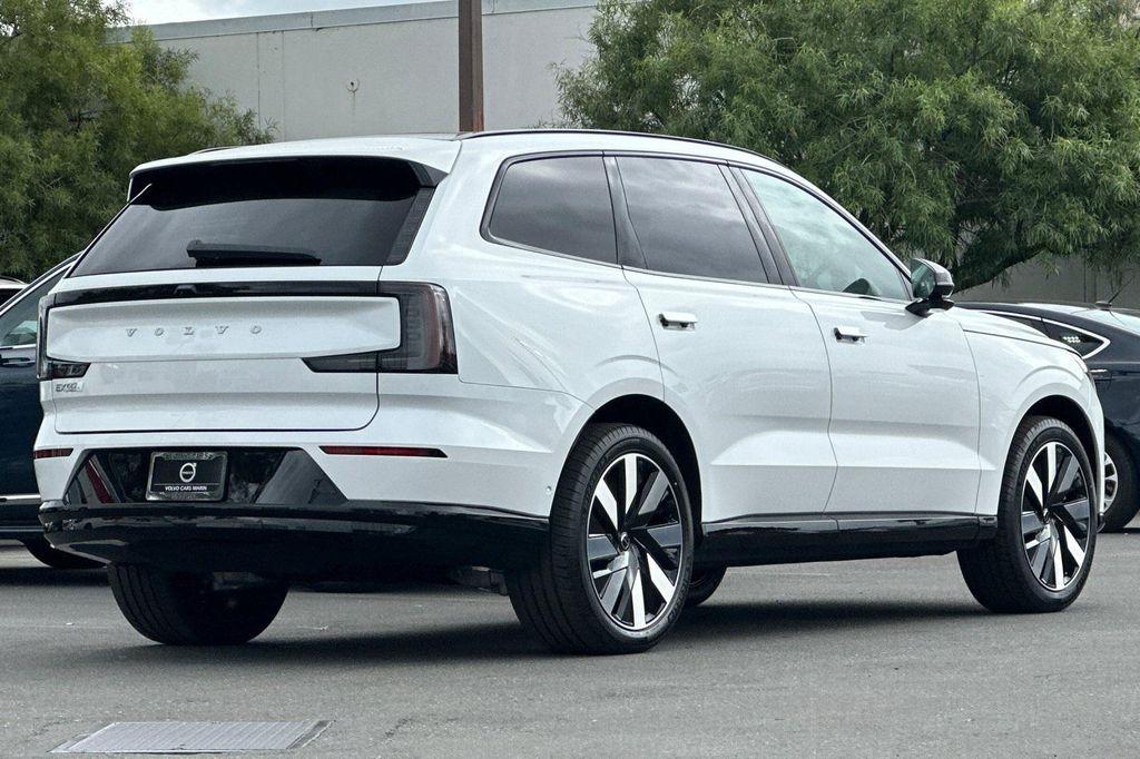 new 2025 Volvo EX90 car, priced at $88,325