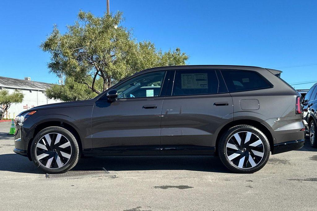 new 2025 Volvo EX90 car, priced at $85,895