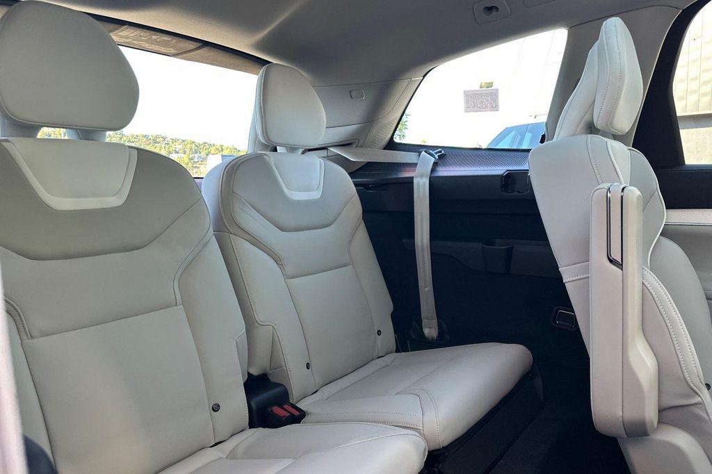new 2025 Volvo EX90 car, priced at $85,895