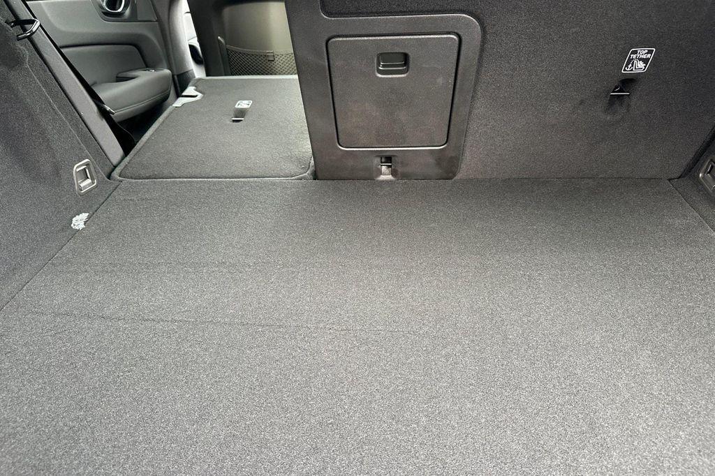 new 2026 Volvo XC60 car, priced at $59,190