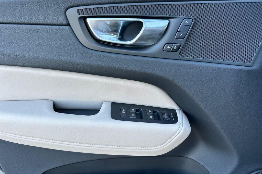 new 2026 Volvo XC60 car, priced at $57,985