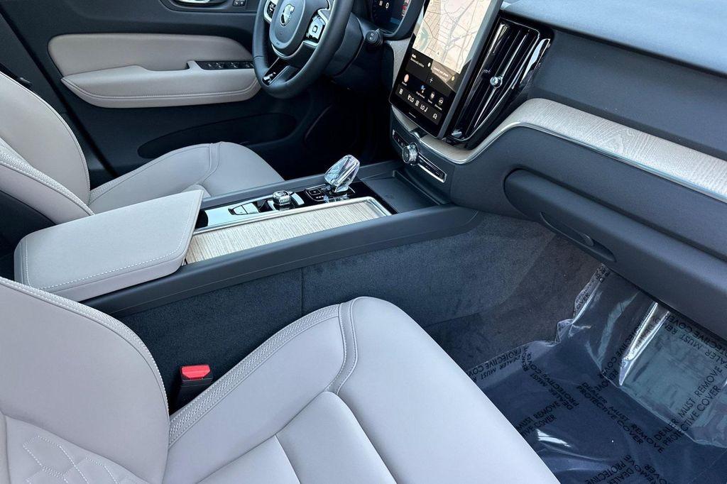 new 2026 Volvo XC60 car, priced at $57,985