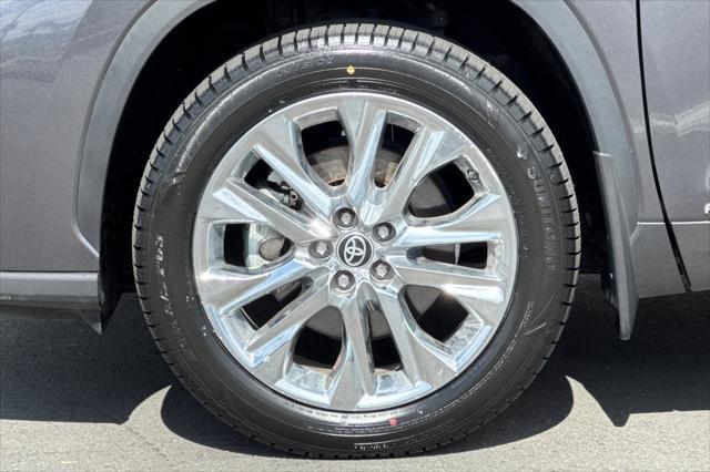 used 2023 Toyota Highlander Hybrid car, priced at $52,300