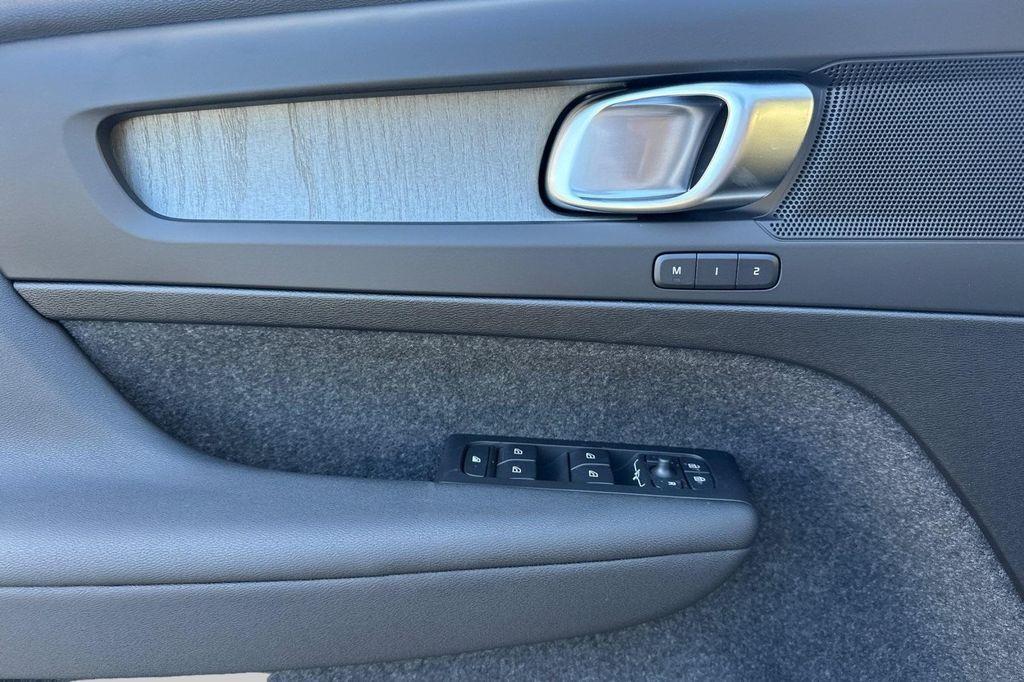 new 2025 Volvo XC40 car, priced at $48,335