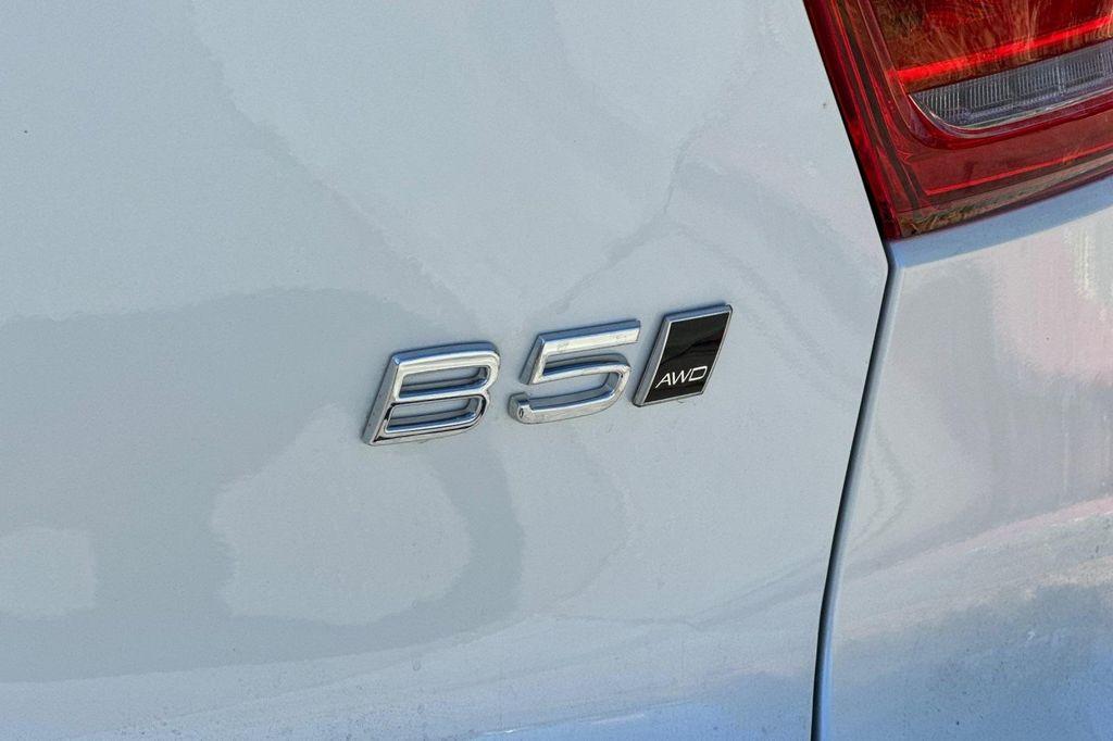 new 2025 Volvo XC40 car, priced at $48,335
