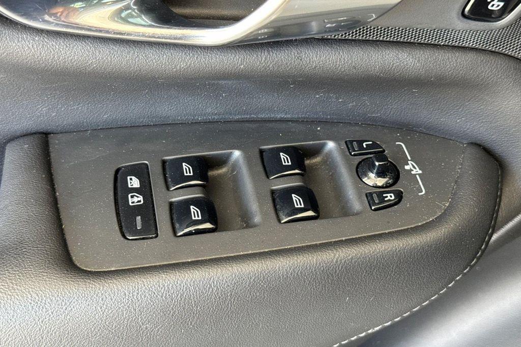 used 2023 Volvo XC90 Recharge Plug-In Hybrid car, priced at $54,800