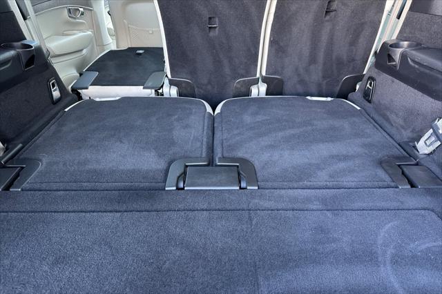 used 2022 Volvo XC90 Recharge Plug-In Hybrid car, priced at $51,900
