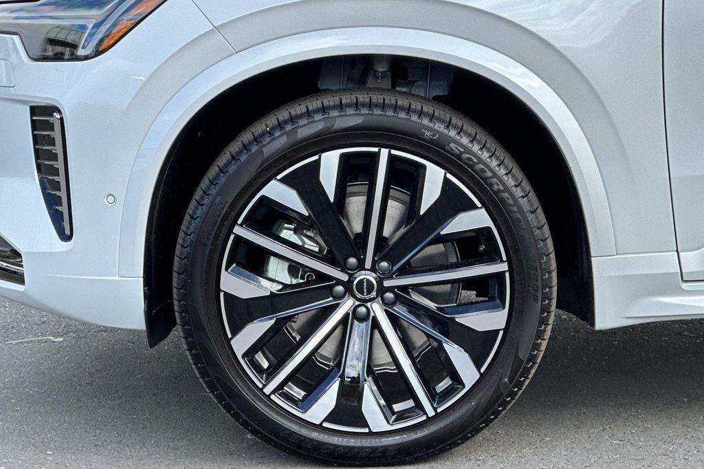 new 2026 Volvo XC90 car, priced at $71,825