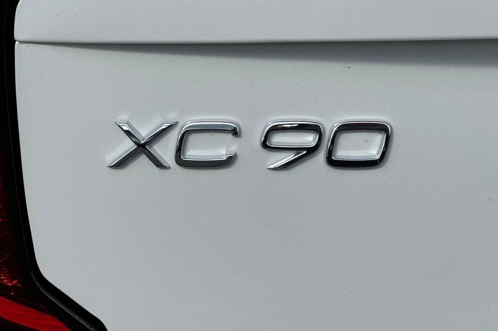 new 2026 Volvo XC90 car, priced at $71,825