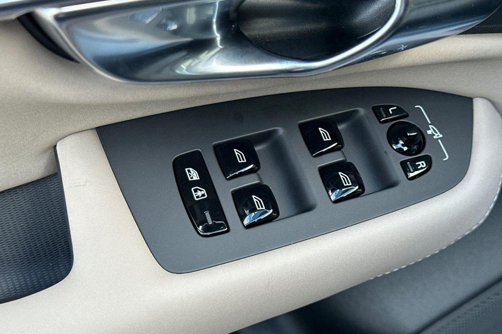 new 2026 Volvo XC90 car, priced at $71,825