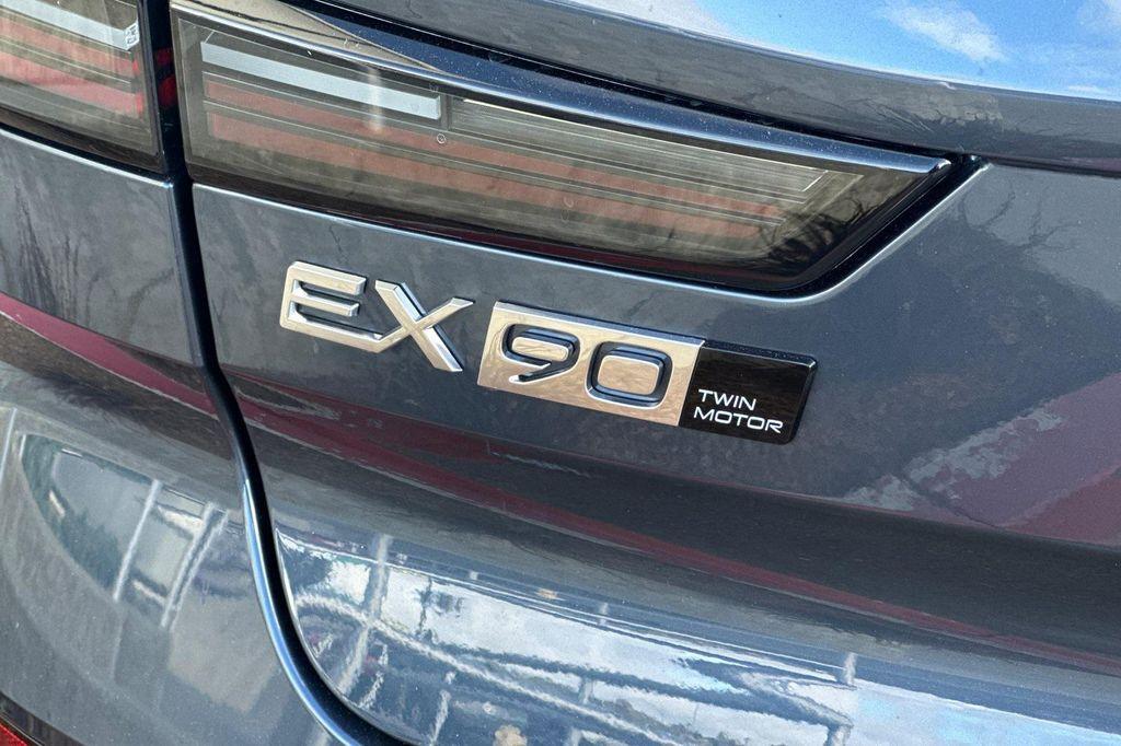 new 2025 Volvo EX90 car, priced at $83,825