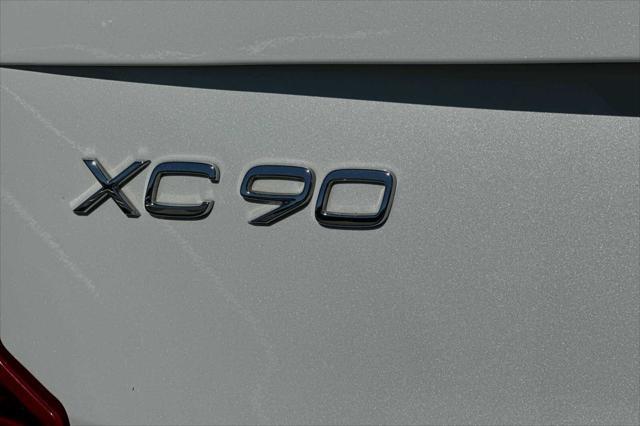 used 2022 Volvo XC90 Recharge Plug-In Hybrid car, priced at $53,000