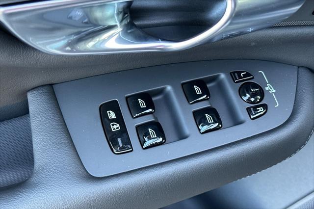 new 2025 Volvo XC90 car, priced at $67,265