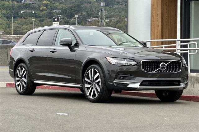 new 2025 Volvo V90 Cross Country car, priced at $71,460