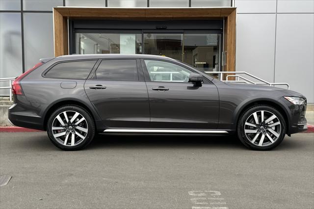 new 2025 Volvo V90 Cross Country car, priced at $71,460