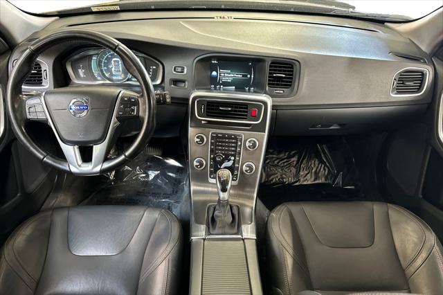 used 2016 Volvo V60 Cross Country car, priced at $11,600