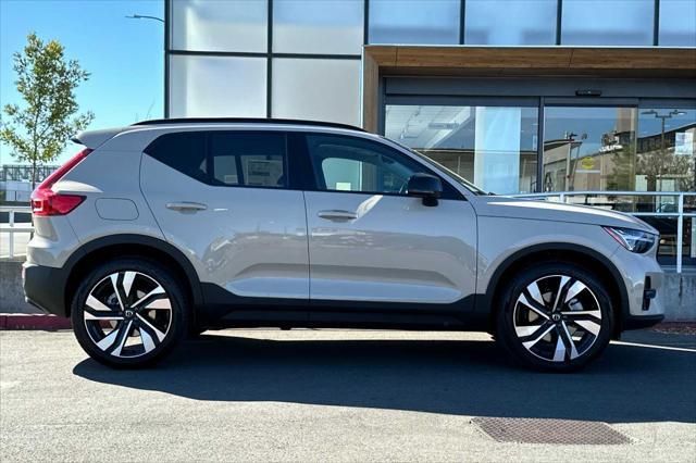 new 2025 Volvo XC40 car, priced at $50,825