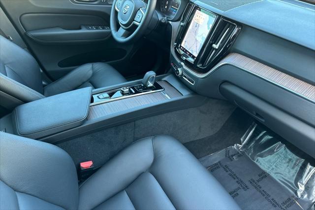 used 2022 Volvo XC60 car, priced at $40,400