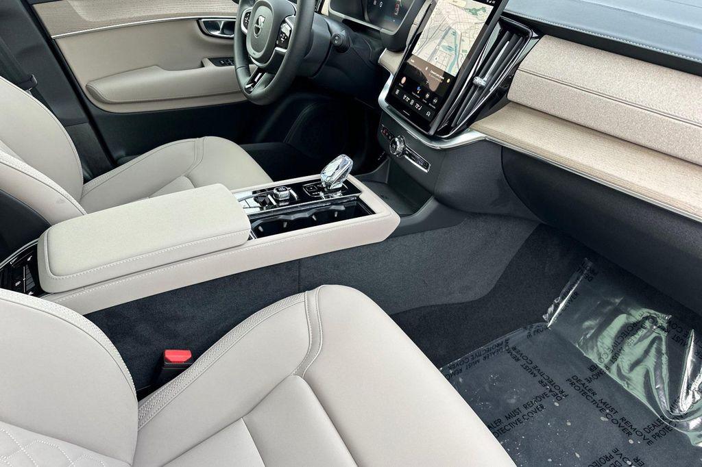 new 2026 Volvo XC90 car, priced at $71,825