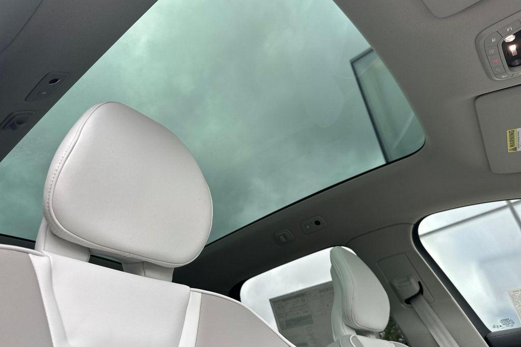 new 2025 Volvo EX90 car, priced at $88,945