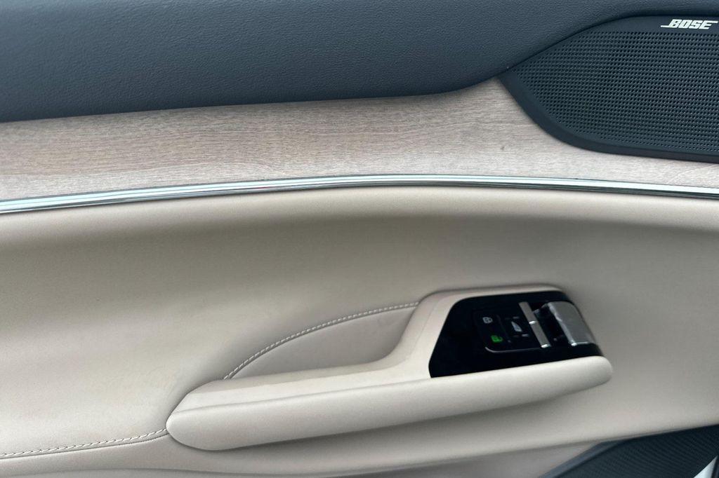 new 2025 Volvo EX90 car, priced at $87,365