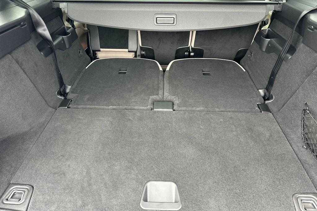 new 2025 Volvo EX90 car, priced at $87,365