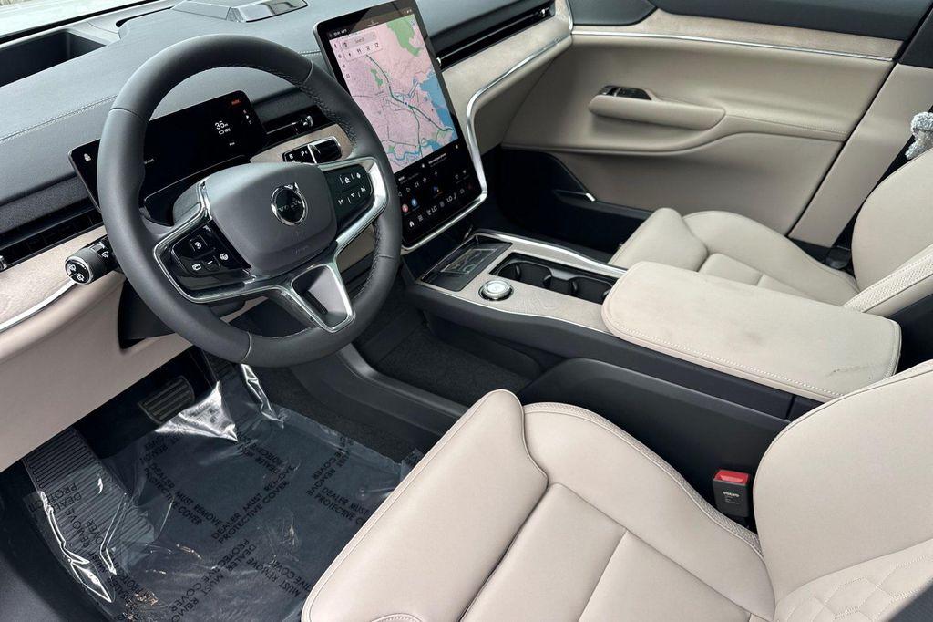 new 2025 Volvo EX90 car, priced at $87,365
