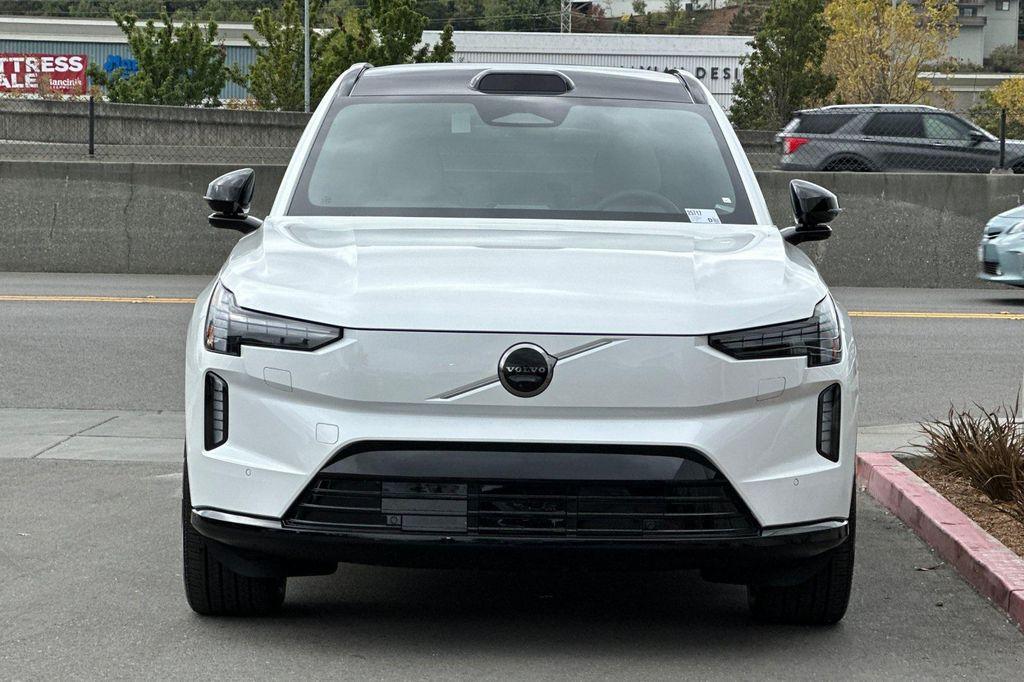 new 2025 Volvo EX90 car, priced at $87,365