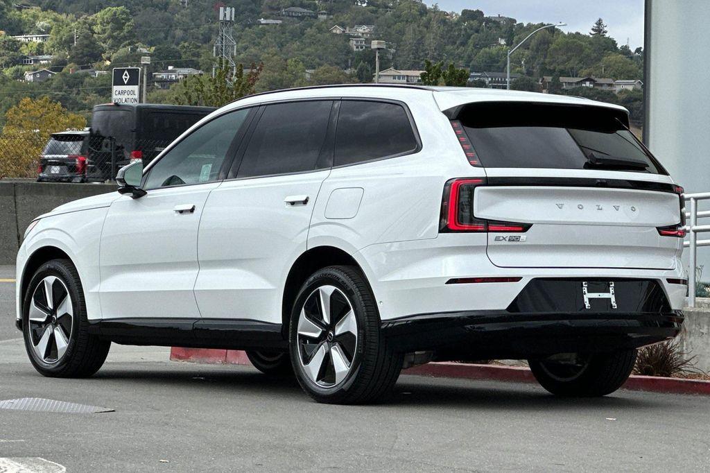 new 2025 Volvo EX90 car, priced at $87,365