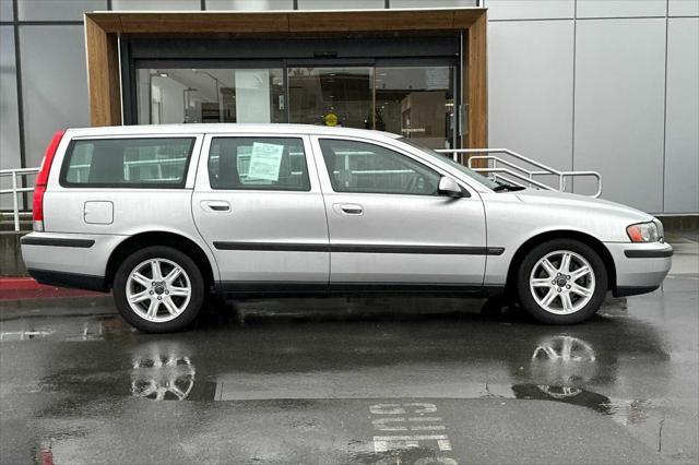 used 2002 Volvo V70 car, priced at $8,700