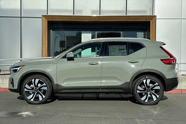 new 2025 Volvo XC40 car, priced at $52,000