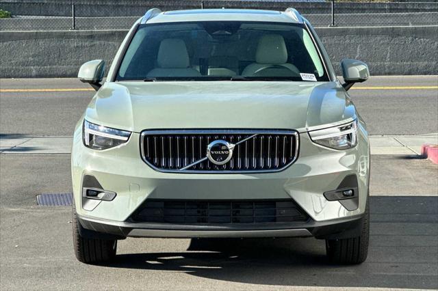 new 2025 Volvo XC40 car, priced at $52,000