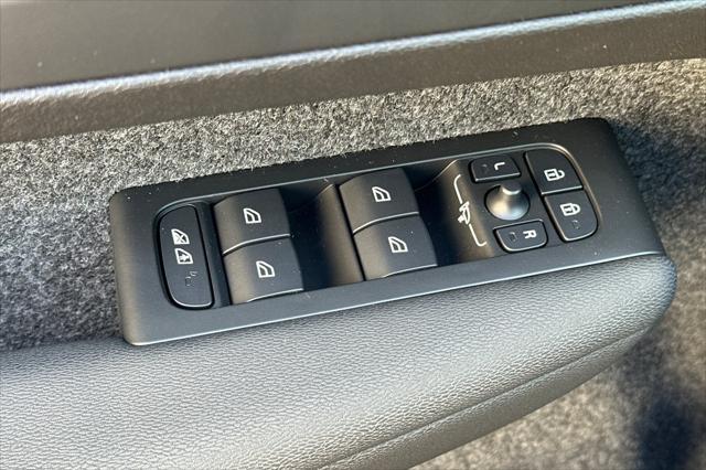 new 2025 Volvo XC40 car, priced at $52,015