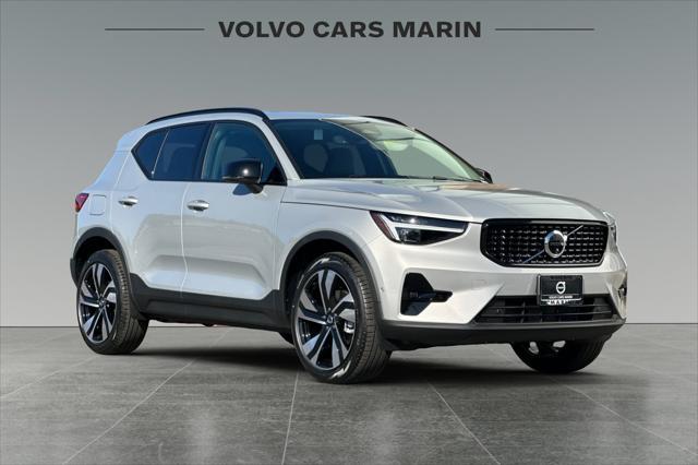 new 2025 Volvo XC40 car, priced at $52,015