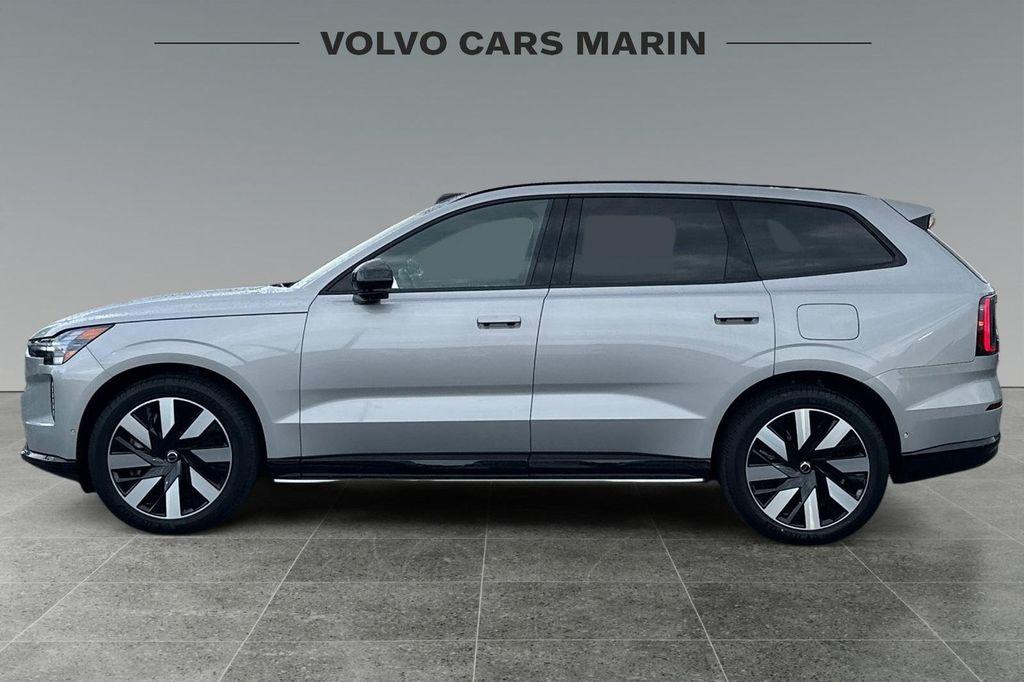 new 2025 Volvo EX90 car, priced at $95,360
