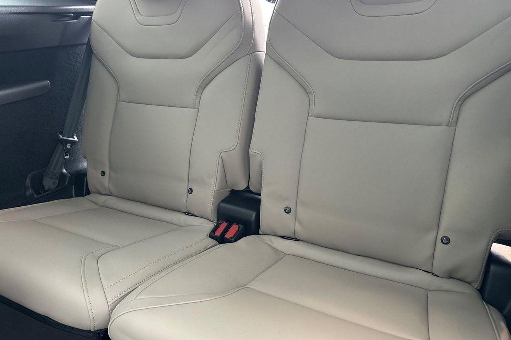 new 2025 Volvo EX90 car, priced at $95,360