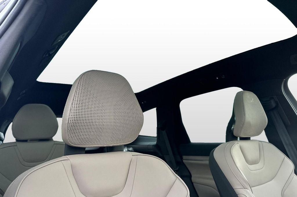 new 2025 Volvo EX90 car, priced at $95,360