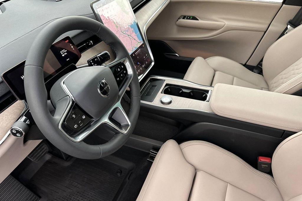 new 2025 Volvo EX90 car, priced at $95,360
