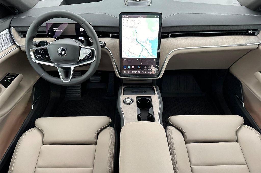 new 2025 Volvo EX90 car, priced at $95,360