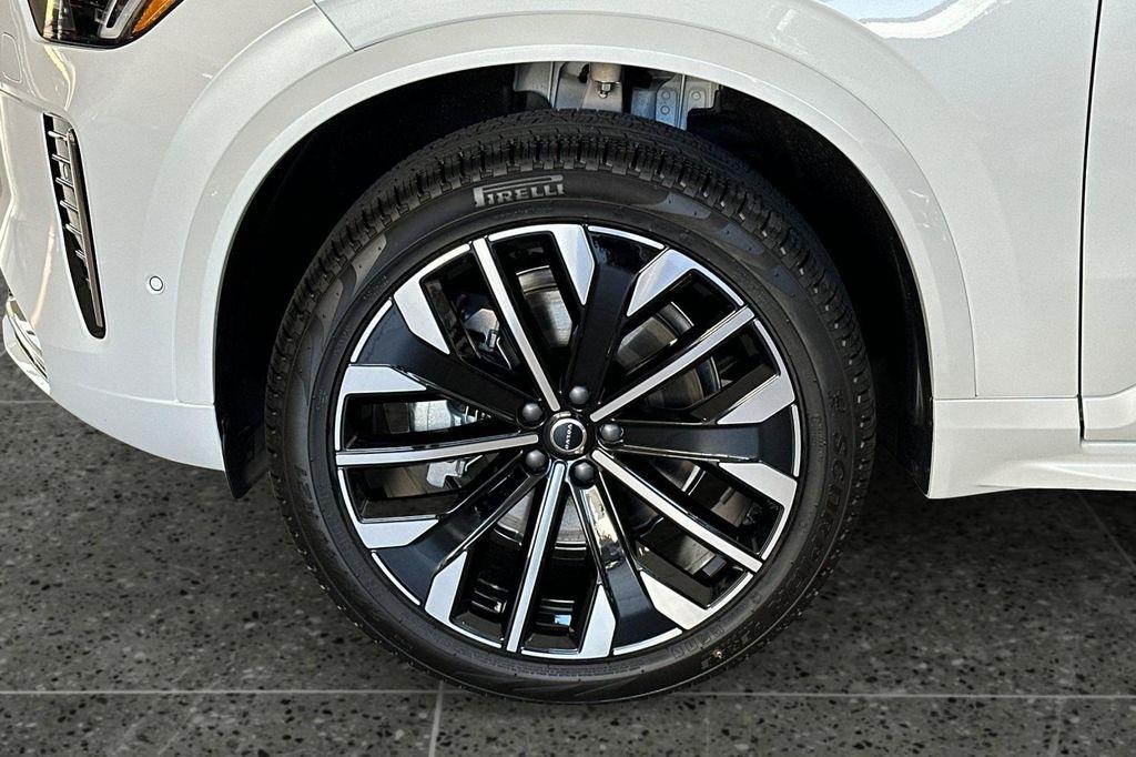 new 2025 Volvo XC90 car, priced at $73,145