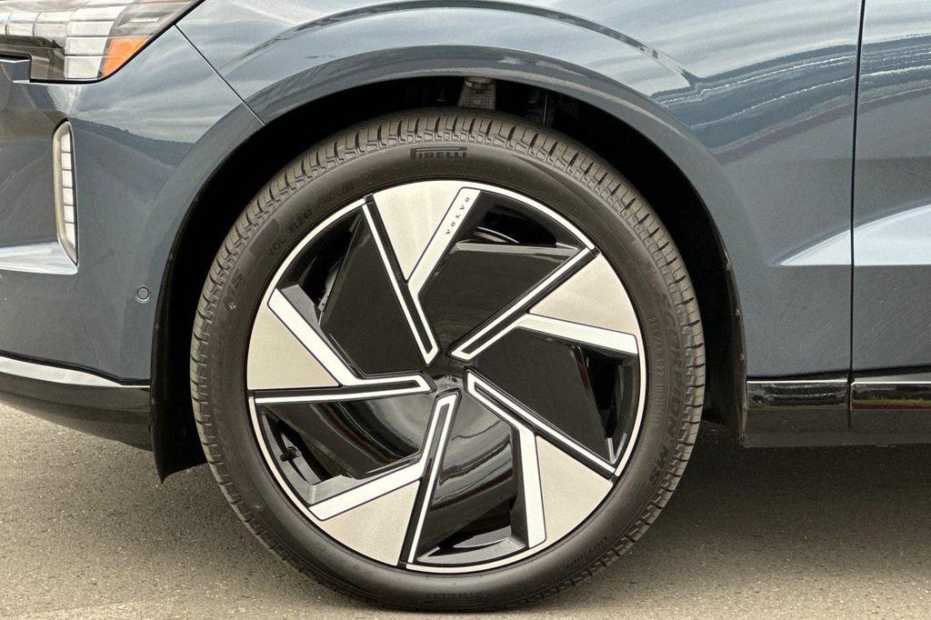 new 2025 Volvo EX90 car, priced at $96,460