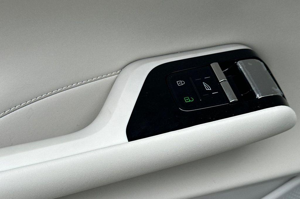 new 2025 Volvo EX90 car, priced at $96,460