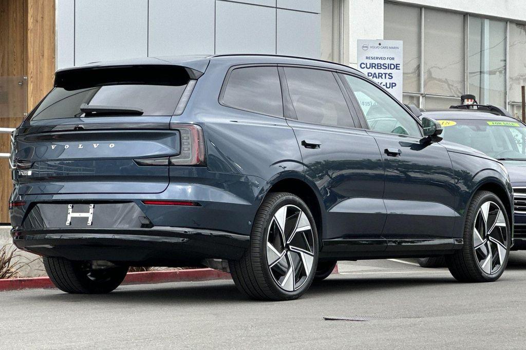 new 2025 Volvo EX90 car, priced at $96,460