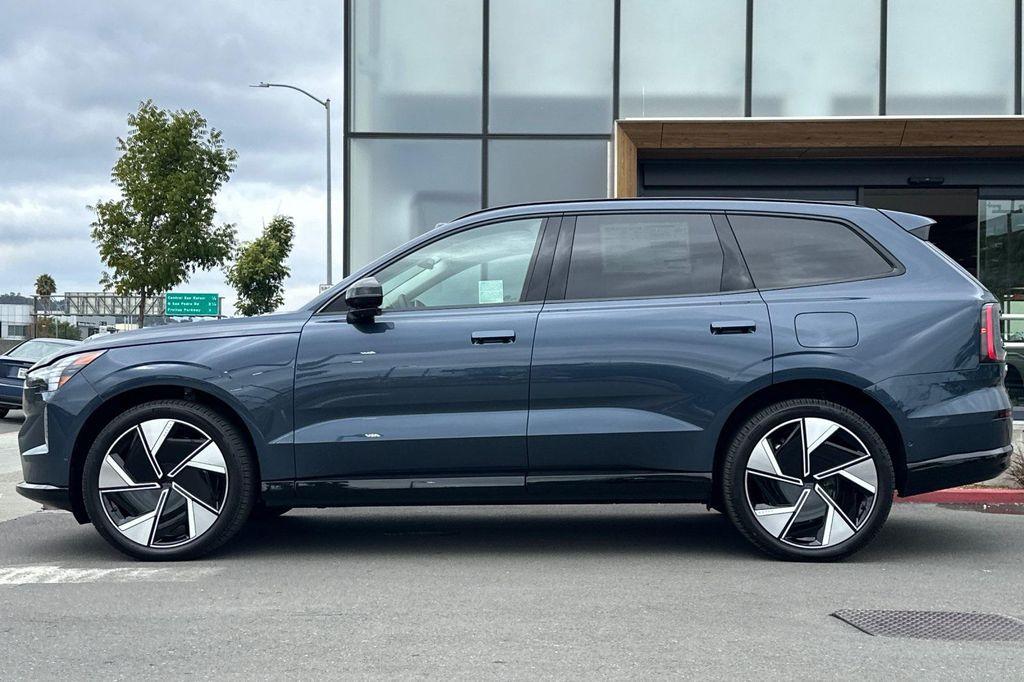 new 2025 Volvo EX90 car, priced at $96,460