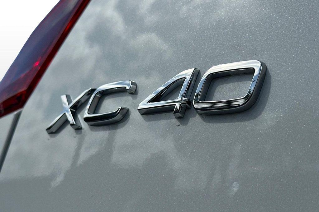 new 2025 Volvo XC40 car, priced at $48,335
