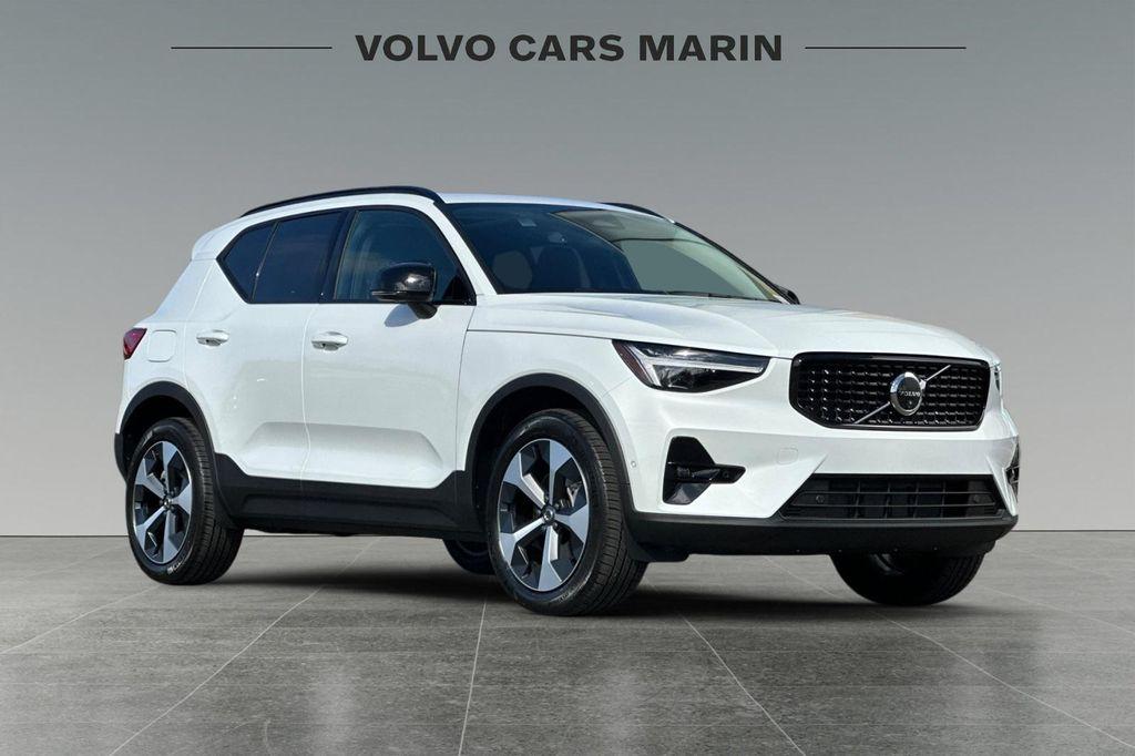 new 2025 Volvo XC40 car, priced at $48,335