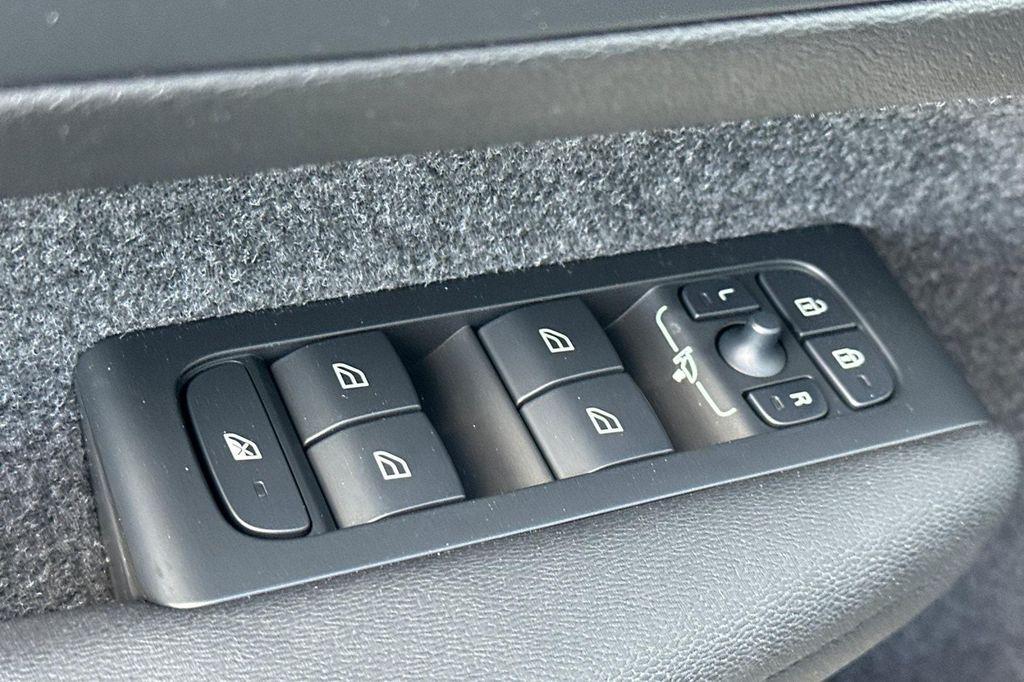 new 2025 Volvo XC40 car, priced at $48,335